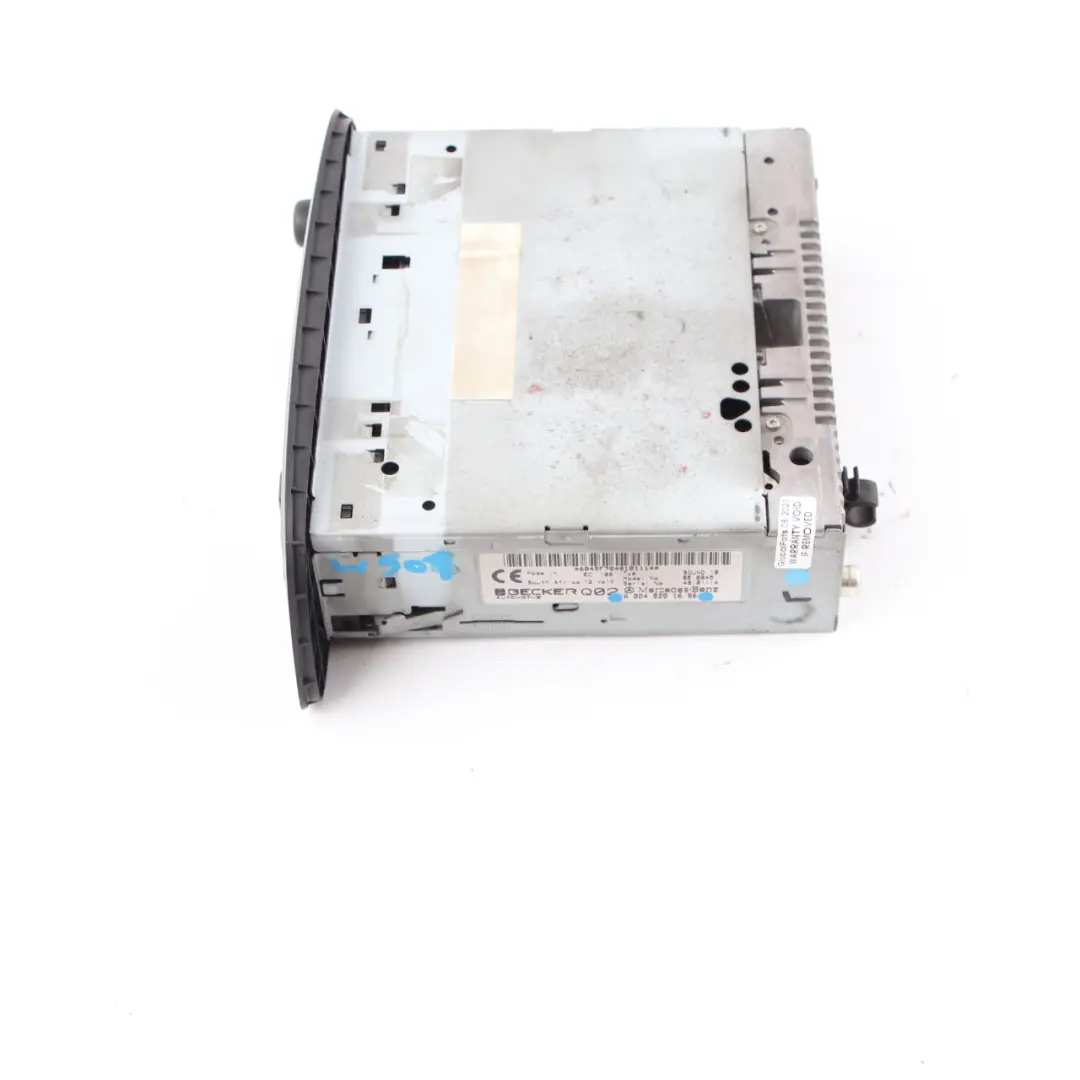 W901 W903 Audio Radio Head Control Unit to Mercedes Vito with Part number A0048201686 Mercedes Vito W901 W903 Audio Radio Head Control Unit - SKU A0048201686 - Part number A0048201686
