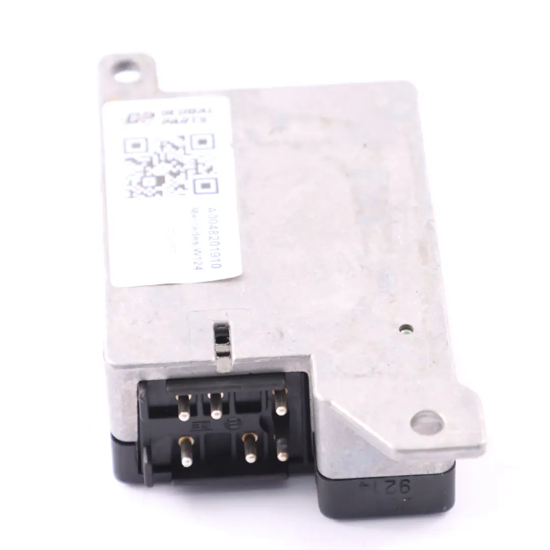 E280 Acceleration Sensor For Belt Locking Retractor to Mercedes W124 with Part number A0048201910 Mercedes W124 E280 Acceleration Sensor For Belt Locking Retractor - SKU A0048201910 - Part number A0048201910