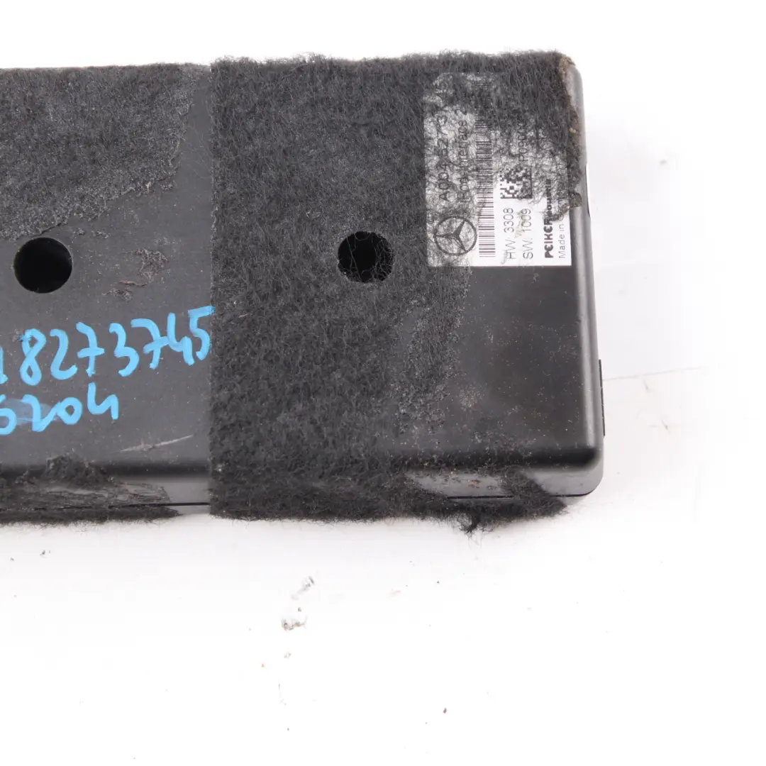  Interface Ipod Mercedes W204 W207 W212 Module Unité De Contrôle ECU - SKU A0048273745 - Numéro de pièce A0048273745
