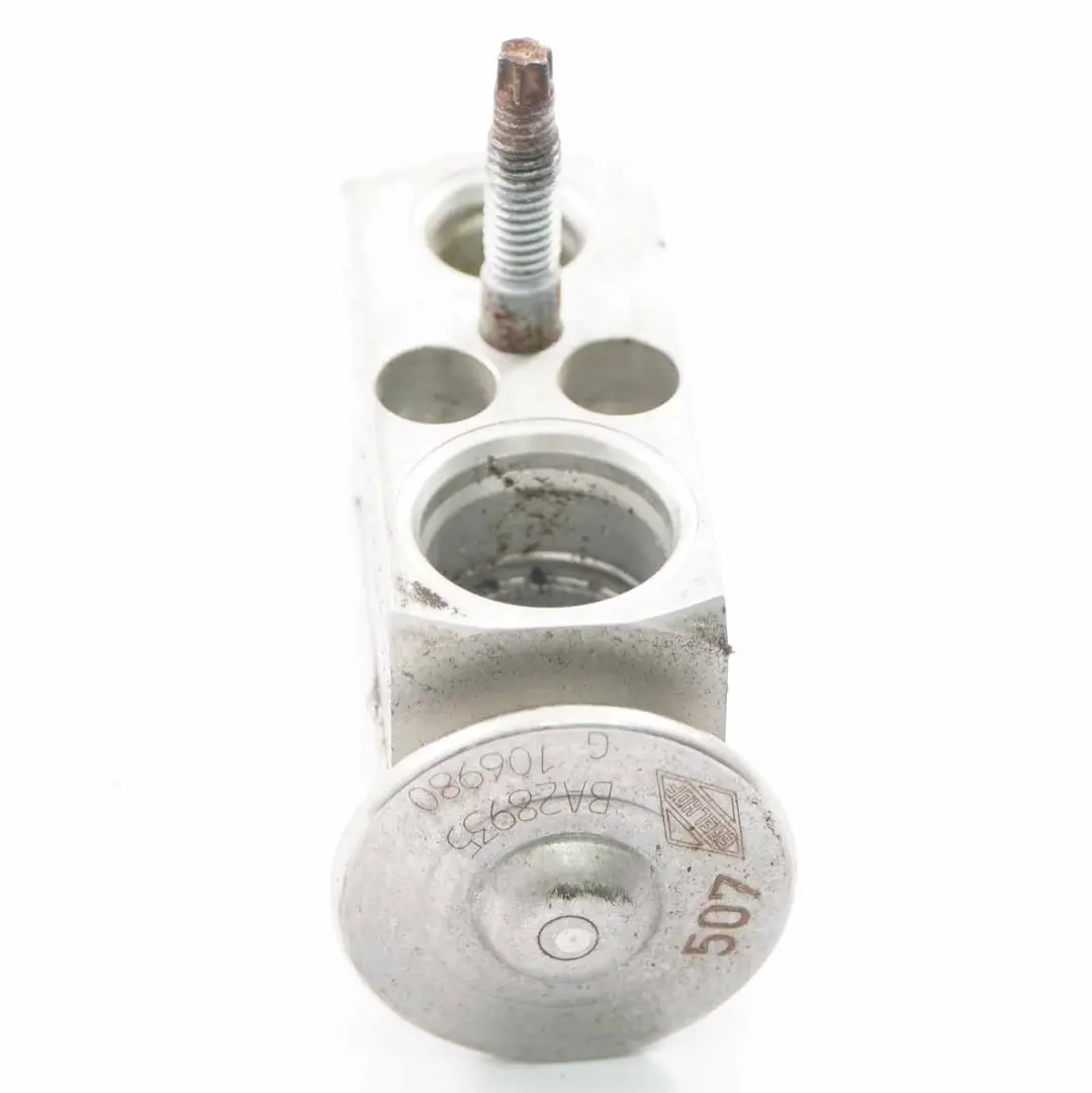 Valve d'expansion A/C Valve climatisation pour Mercedes Vito Viano W639 à propos du numéro de pièce A0048304184 Mercedes Vito Viano W639 Valve d'expansion A/C Valve climatisation - SKU A0048304184 - Numéro de pièce A0048304184