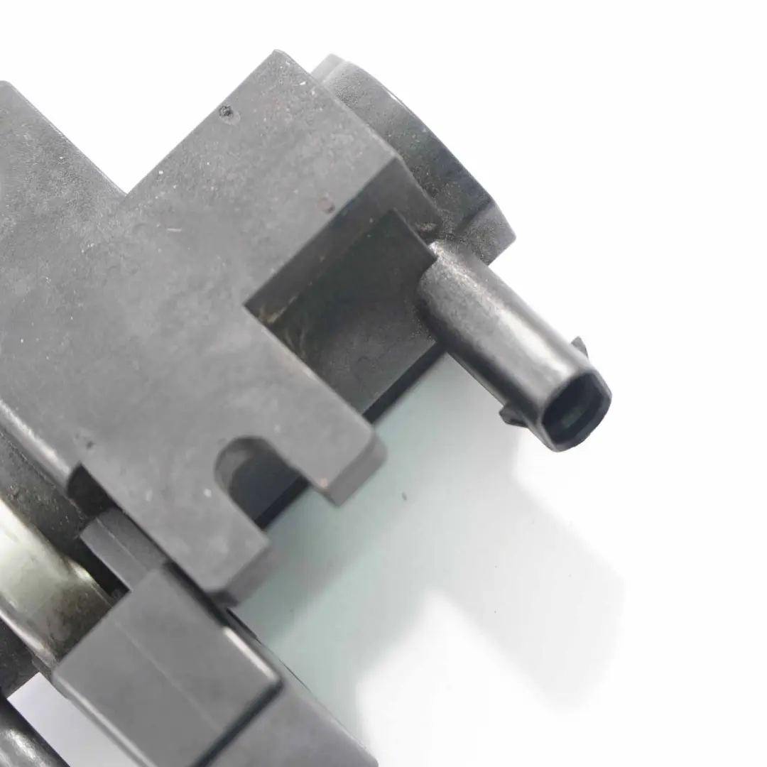 OM640 Electrovanne dépression Convertisseur pression pour Mercedes W169 à propos du numéro de pièce A0051535528 Mercedes W169 OM640 Electrovanne dépression Convertisseur pression - SKU A0051535528 - Numéro de pièce A0051535528