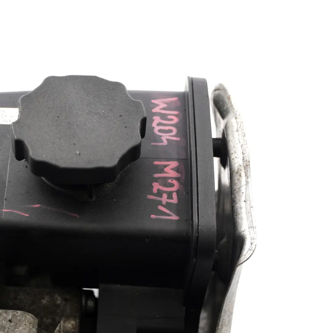 Bomba de dirección asistida Mercedes W204 M271 hidráulica depósito para con número de pieza A0054668301 Bomba de dirección asistida Mercedes W204 M271 hidráulica depósito - SKU A0054668301 - Número de pieza A0054668301