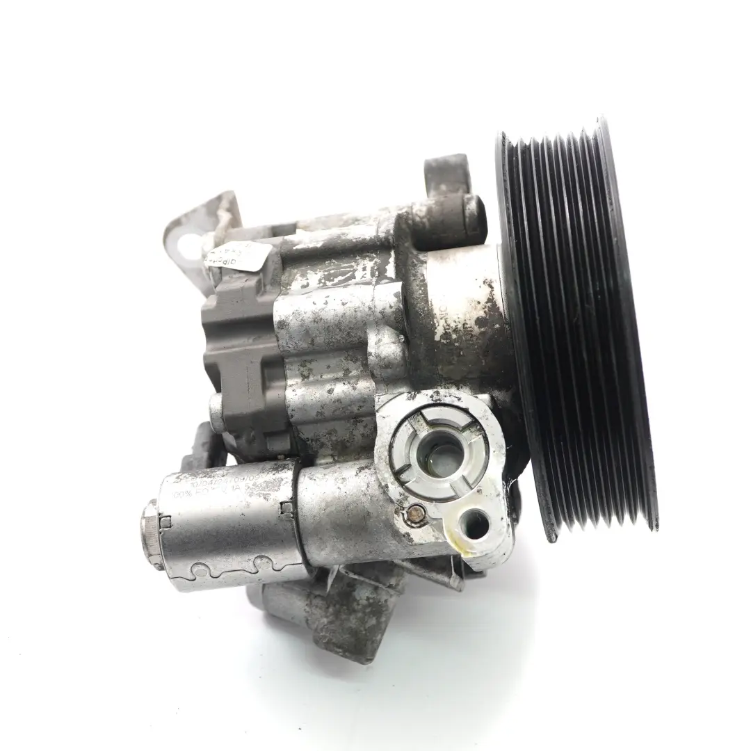  Pompe Mercedes W204 OM642 Pompe hydraulique de direction assistée - SKU A0054668401 - Numéro de pièce A0054668401
