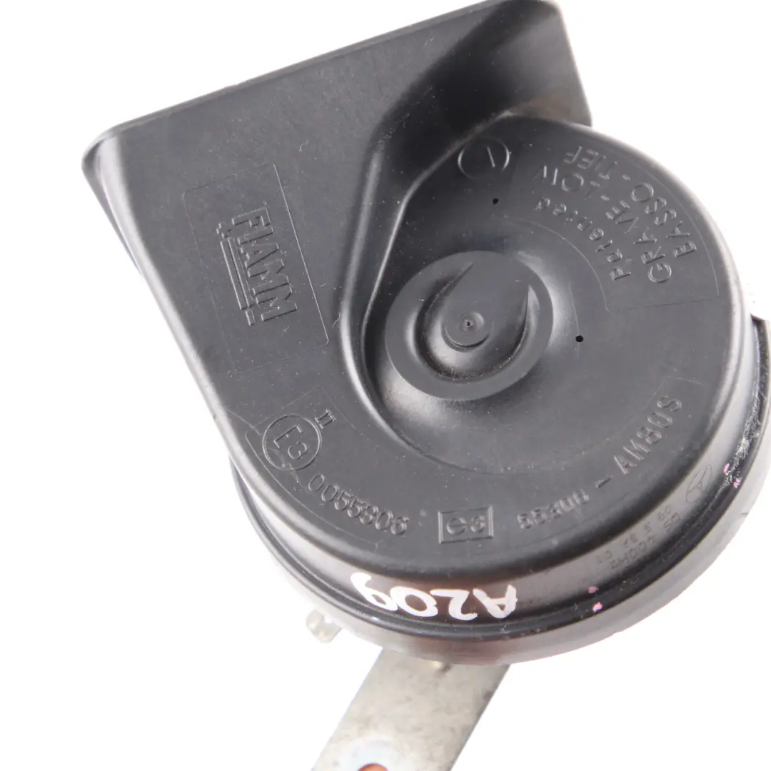 Signal sonore Fanfare Sirène basse 400Hz pour Mercedes W203 W209 à propos du numéro de pièce A0055421220 Mercedes W203 W209 Signal sonore Fanfare Sirène basse 400Hz - SKU A0055421220 - Numéro de pièce A0055421220
