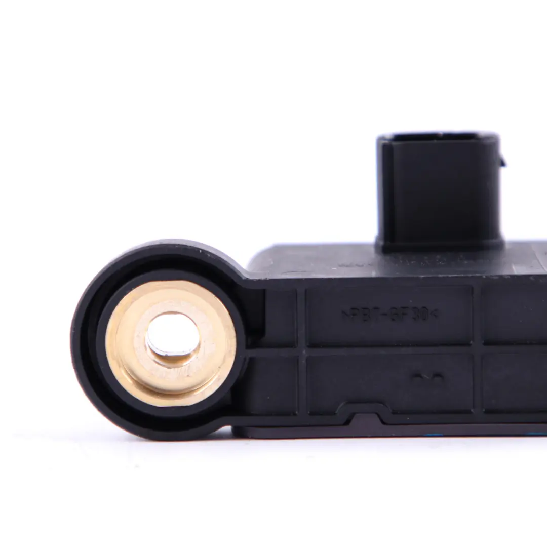 Yaw Rotation Rate Acceleration Sensor Module to Mercedes W204 with Part number A0055421818 Mercedes W204 Yaw Rotation Rate Acceleration Sensor Module - SKU A0055421818 - Part number A0055421818