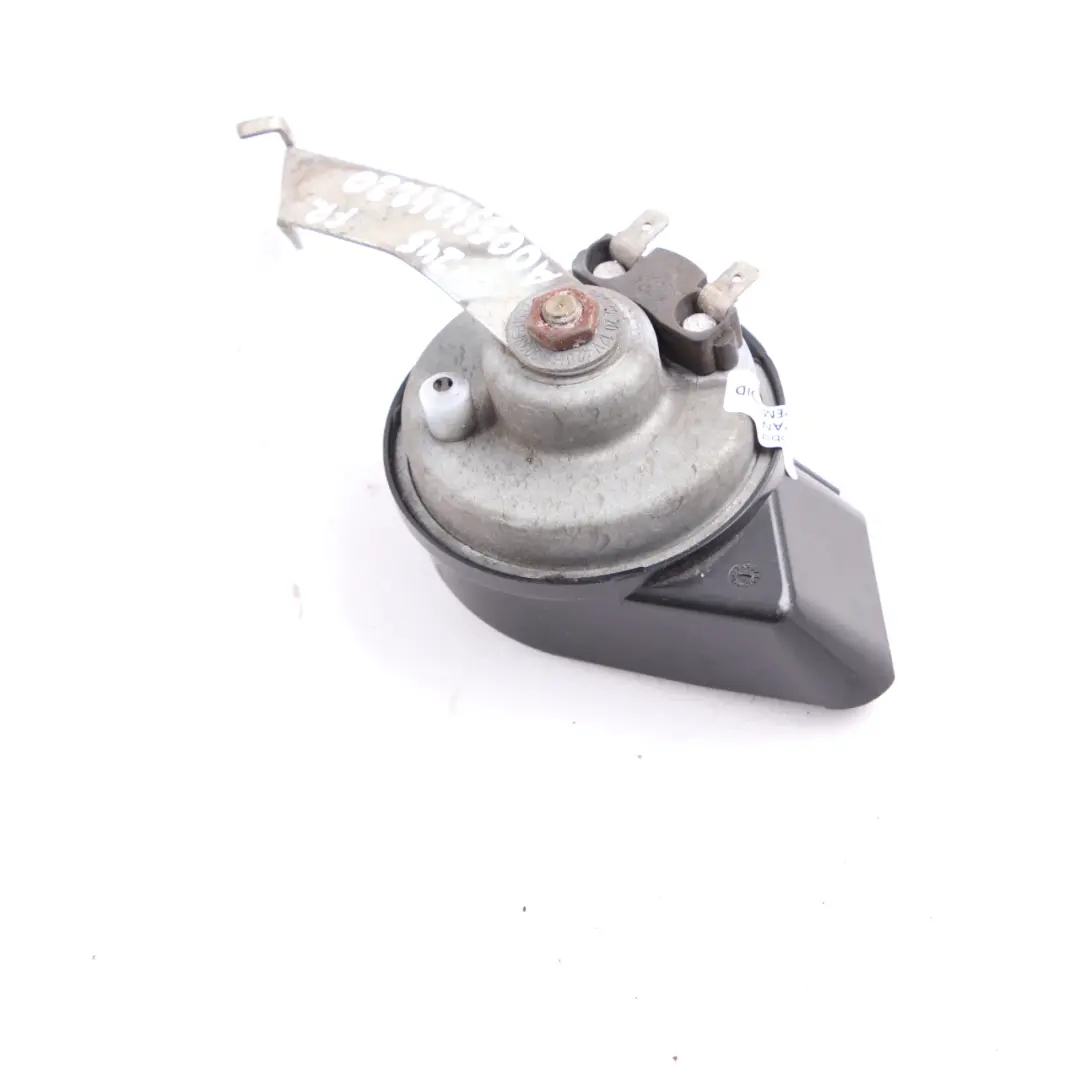 Bocina Señal Baja Sonido Fanfarria Delantera 420 Hz para Mercedes W245 con número de pieza A0055424220 Mercedes W245 Bocina Señal Baja Sonido Fanfarria Delantera 420 Hz - SKU A0055424220 - Número de pieza A0055424220