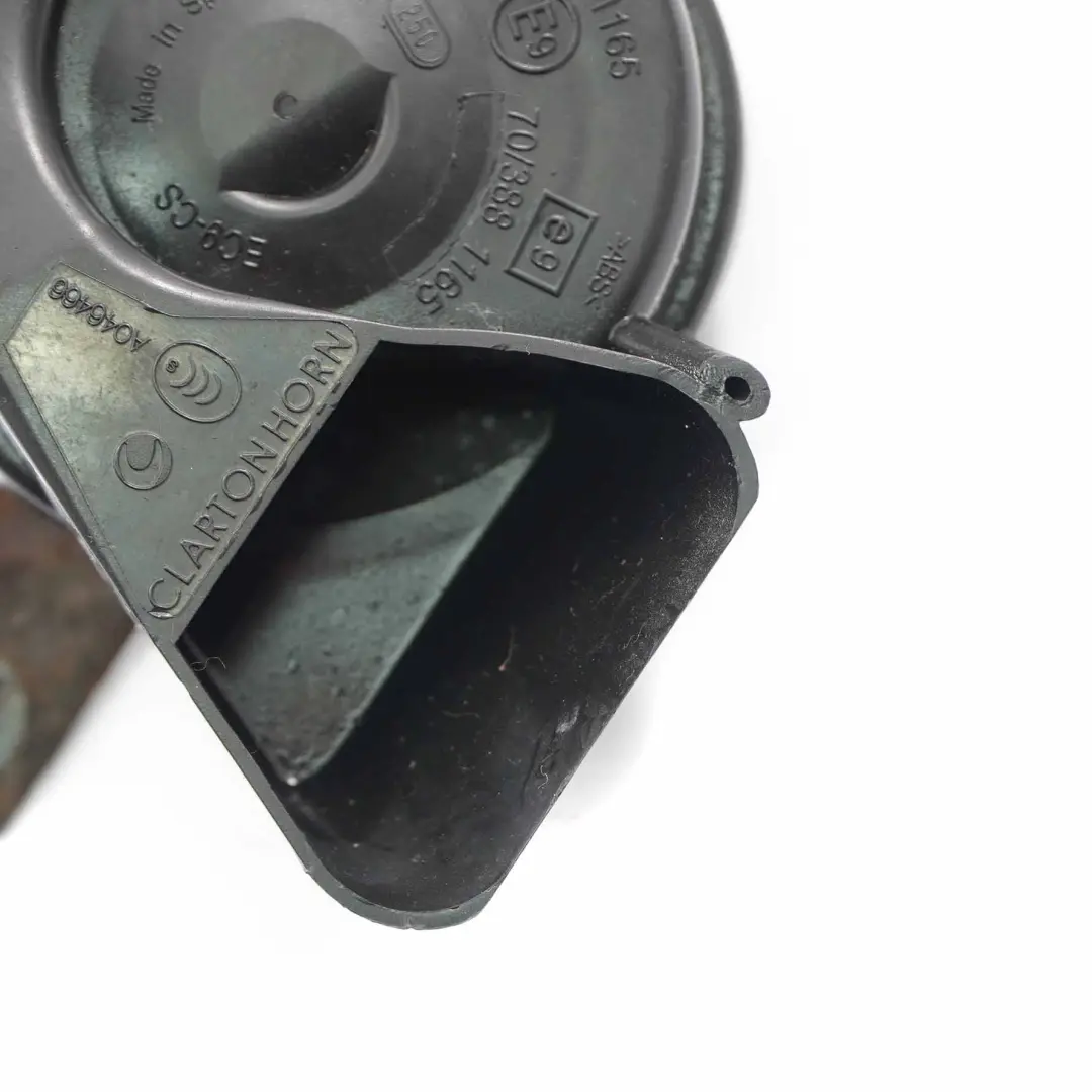 Klaxon Mercedes W203 W219 W229 Fanfare High Tone 510Hz pour à propos du numéro de pièce A0055426620 Klaxon Mercedes W203 W219 W229 Fanfare High Tone 510Hz - SKU A0055426620 - Numéro de pièce A0055426620