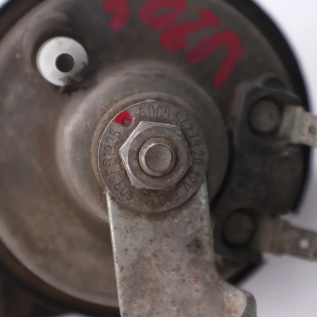 Señal claxon Mercedes W204 W212 Fanfarria Sonido Alarma Alto Sirena para con número de pieza A0055427920 Señal claxon Mercedes W204 W212 Fanfarria Sonido Alarma Alto Sirena - SKU A0055427920 - Número de pieza A0055427920