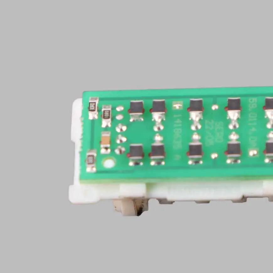  Distribuidor Energía Mercedes W204 W212 W906 Control Bloque Potencia - SKU A0055461040 - Número de pieza A0055461040