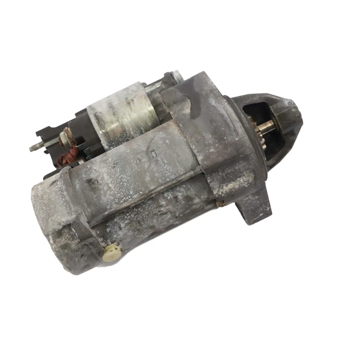 Rozrusznik OM651 Diesel do Mercedes W204 W212 W906 o numerze A0061514501 Mercedes W204 W212 W906 Rozrusznik OM651 Diesel - SKU A0061514501 - Numer Części A0061514501