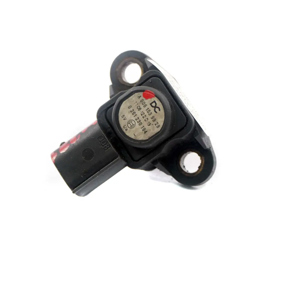 MAP Manifold Air Pressure Sensor to Mercedes W221 with Part number A0061539928 Mercedes W221 MAP Manifold Air Pressure Sensor - SKU A0061539928 - Part number A0061539928
