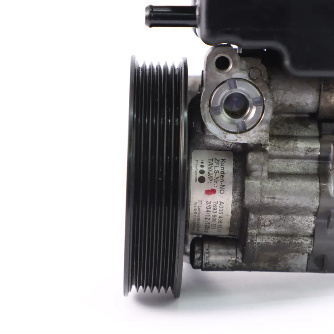 Mercedes W204 W207 OM651 Pompe de direction assistée hydraulique - SKU A0064661501-1 - Numéro de pièce A0064661501