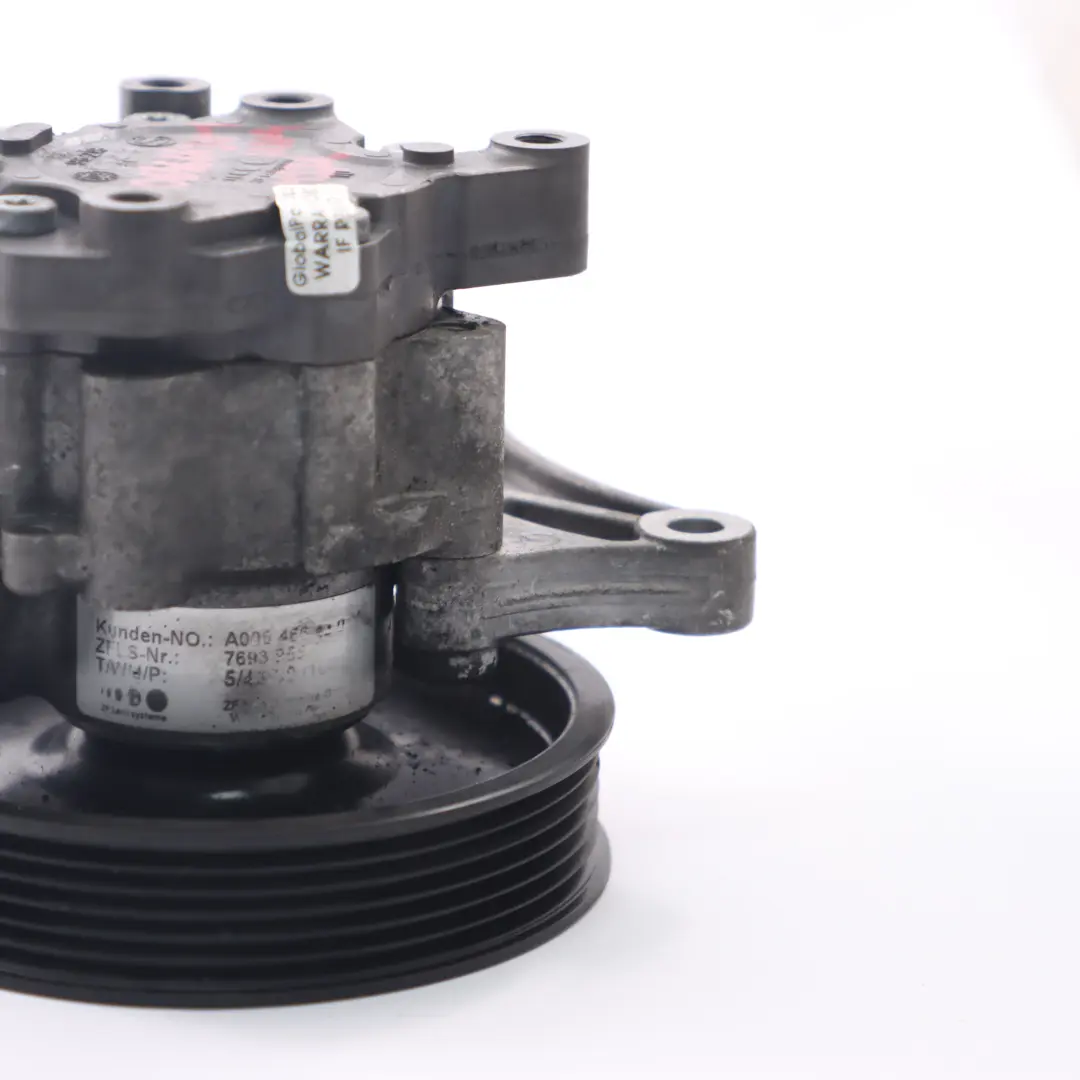 M271 Servolenkungspumpe Hydraulikeinheit für Mercedes W204 mit Teilenummer A0064664301 Mercedes W204 M271 Servolenkungspumpe Hydraulikeinheit - SKU A0064664301 - Teilenummer A0064664301