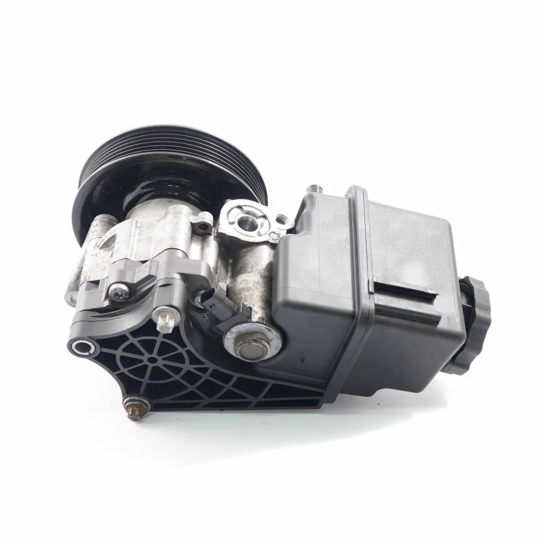  Pompe de direction assistée Mercedes W212 OM651 Diesel Unité d'huile mécanique - SKU A0064664701 - Numéro de pièce A0064664701