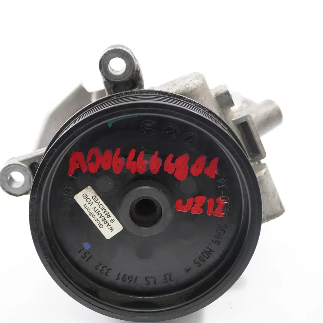 Pompe de direction assistée Unité hydraulique pour Mercedes W212 à propos du numéro de pièce A0064664801 Mercedes W212 Pompe de direction assistée Unité hydraulique - SKU A0064664801 - Numéro de pièce A0064664801