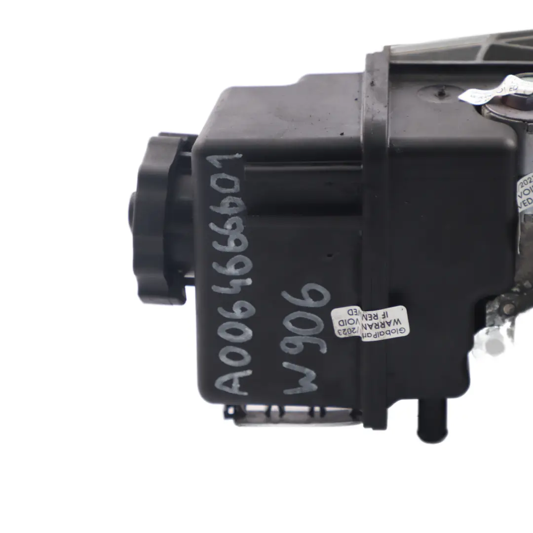 Steering Pump Mercedes W639 W906 OM651 Mechanical Oil Unit to Power with Part number A0064666601 Power Steering Pump Mercedes W639 W906 OM651 Mechanical Oil Unit - SKU A0064666601 - Part number A0064666601