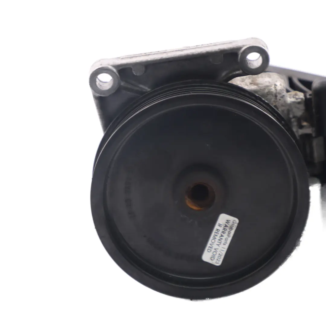 Pompe direction assistée Mercedes W639 W906 OM651 d'huile mécanique - SKU A0064666601 - Numéro de pièce A0064666601