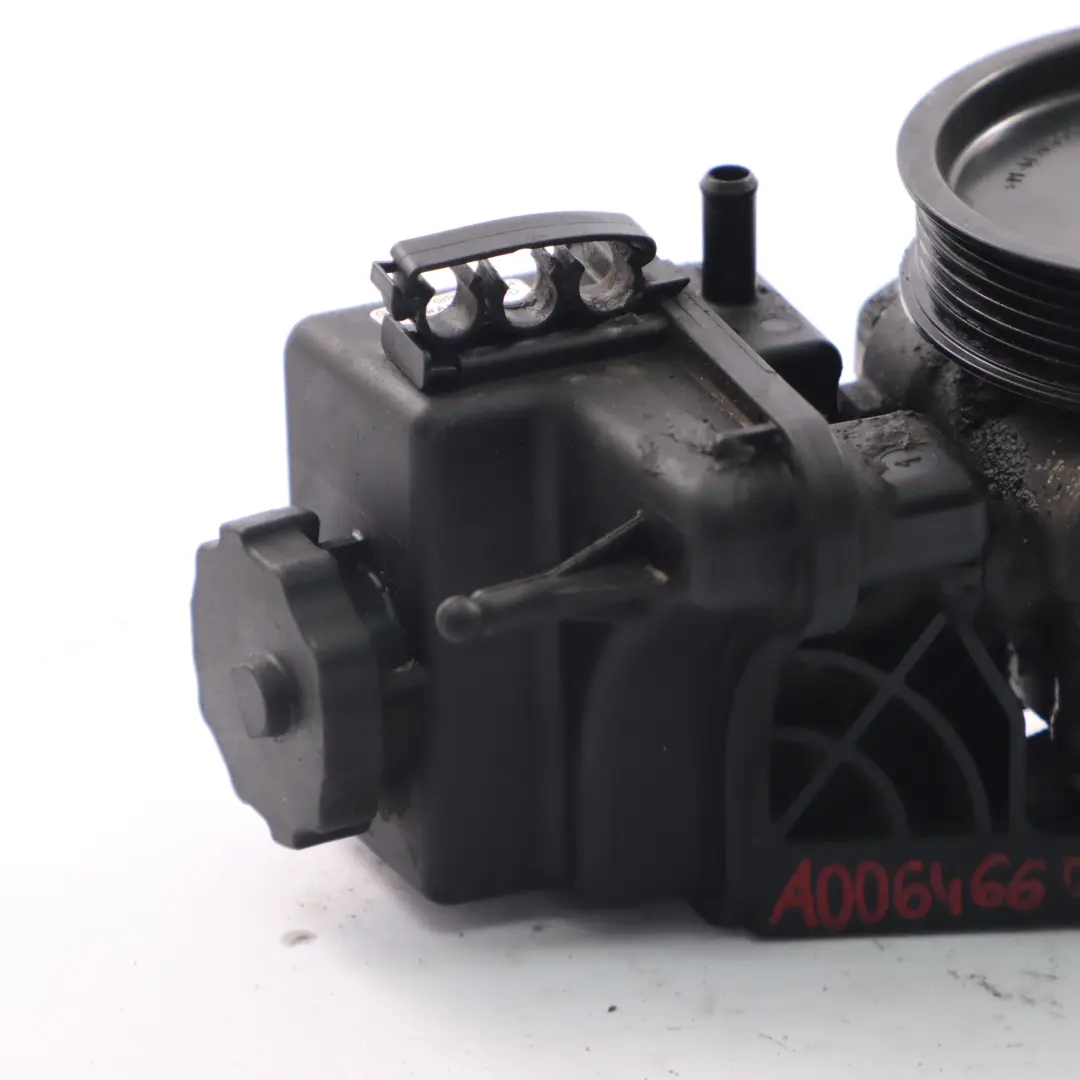 Pompe direction assistée Mercedes W639 W906 Unité d'huile mécanique  - SKU A0064667801-2 - Numéro de pièce A0064667801