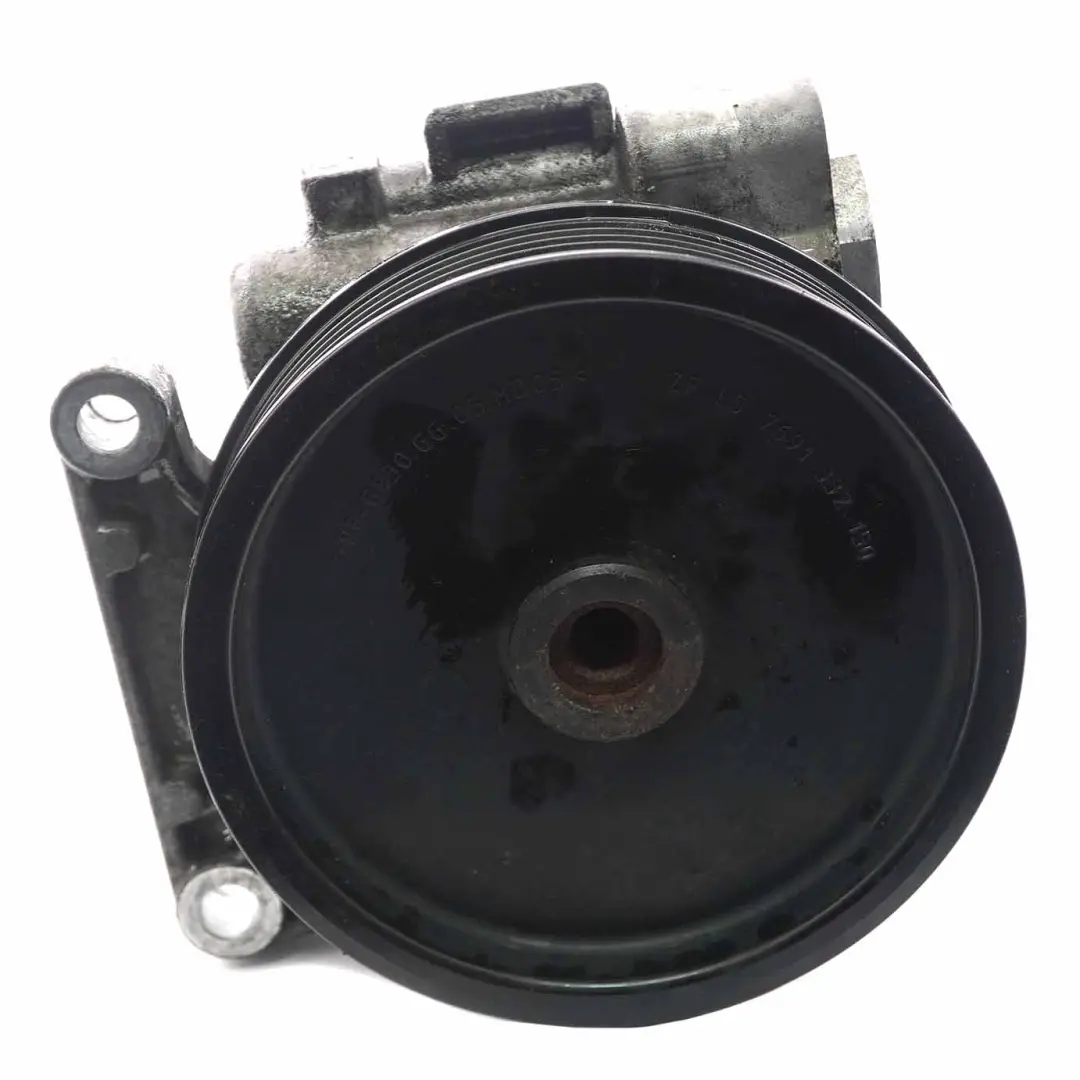  Pompe direction assistée Mercedes W639 W906 Diesel d'huile mécanique A0064661701 - SKU A0064667801-3 - Numéro de pièce A0064667801