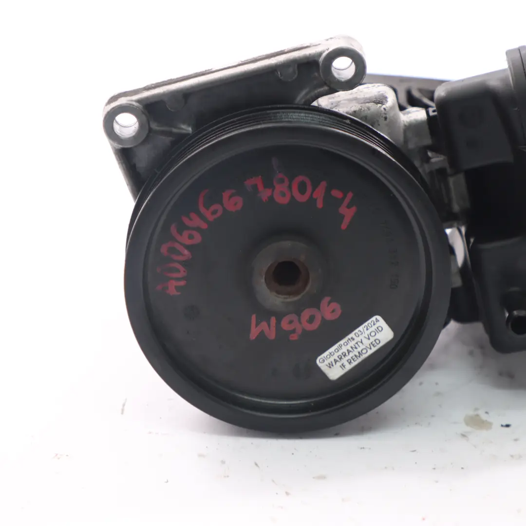 Servolenkungs Pumpe Mercedes W639 W906 OM651 Pumpe Tank A0064661701  - SKU A0064667801-4 - Teilenummer A0064667801