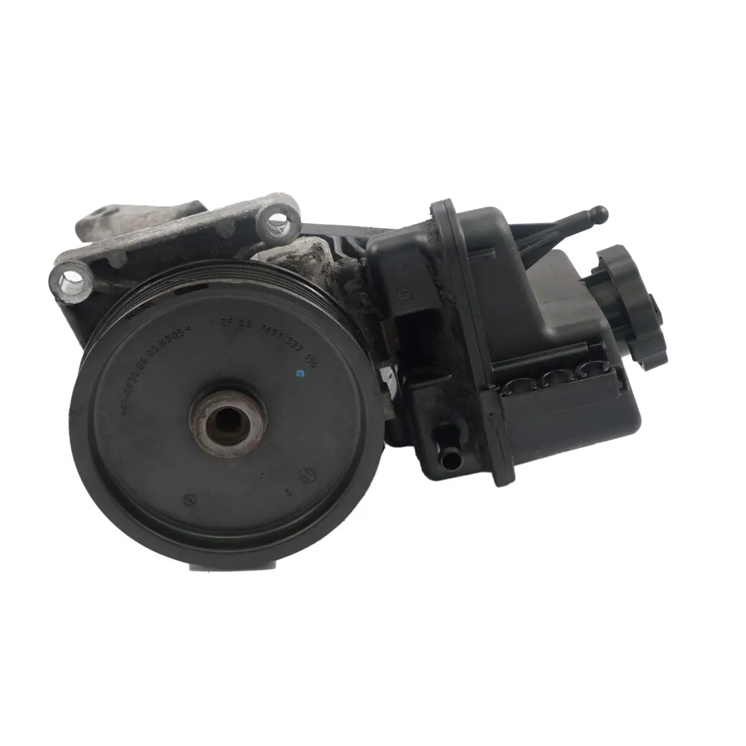 Unité d'huile mécanique Pompe direction assistée Mercedes W639 W906 Diesel - SKU A0064667801 - Numéro de pièce A0064667801