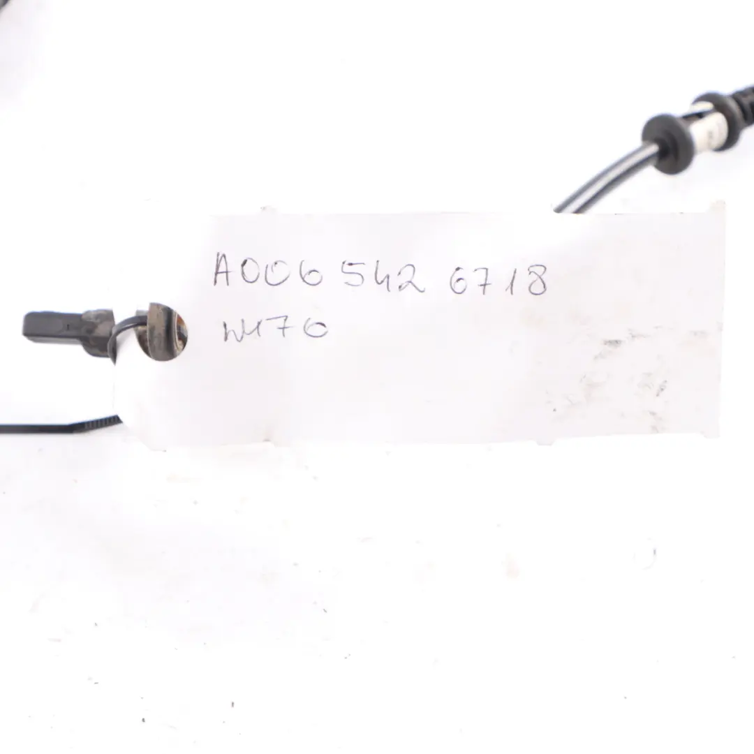 Capteur Vitesse De Roue ABS Avant Gauche/Droite pour Mercedes W176 W246 à propos du numéro de pièce A0065426718 Mercedes W176 W246 Capteur Vitesse De Roue ABS Avant Gauche/Droite - SKU A0065426718 - Numéro de pièce A0065426718