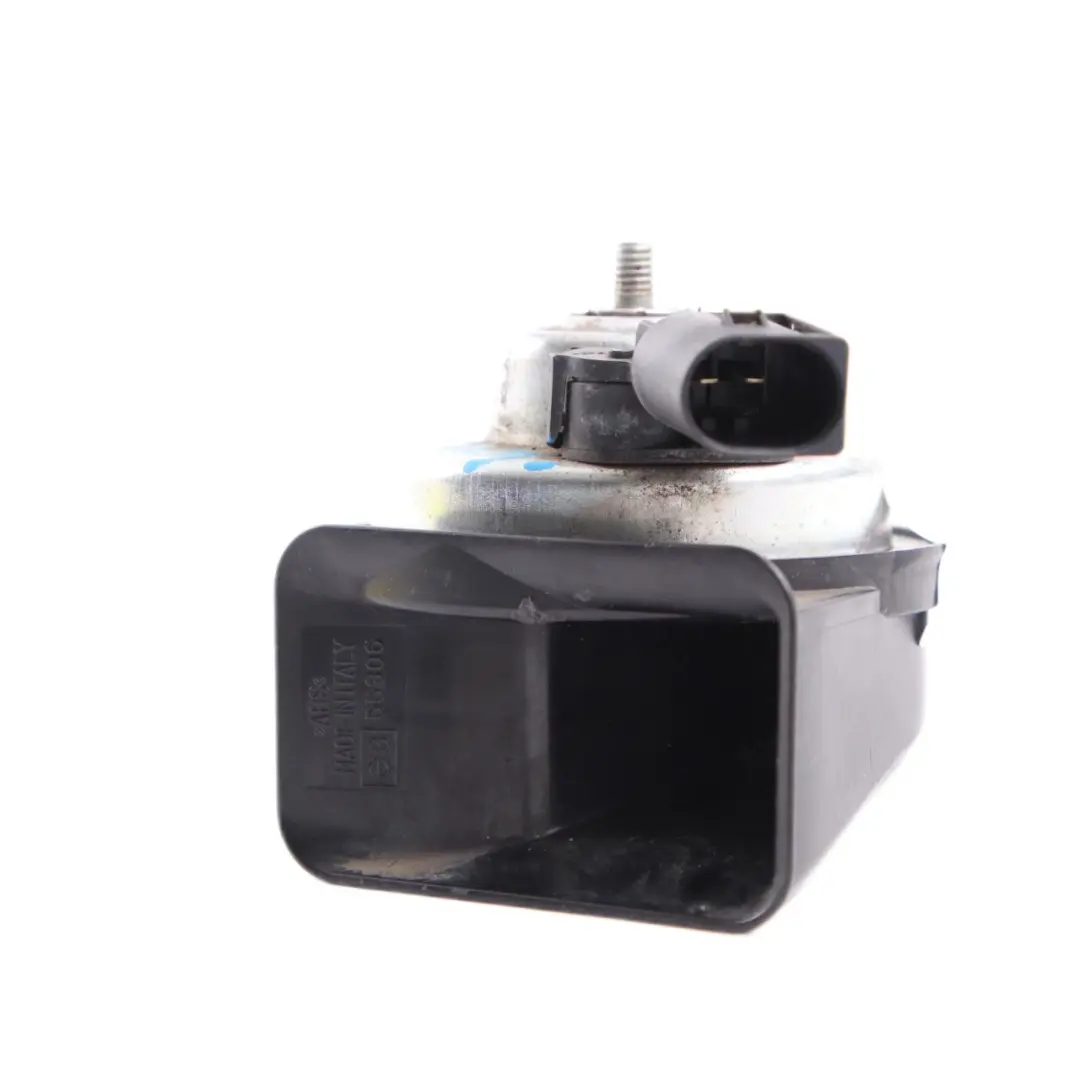 Horn Signal Fanfare Front Right O/S Horn Signal to Mercedes W176 W246 with Part number A0065428620 Mercedes W176 W246 Horn Signal Fanfare Front Right O/S Horn Signal - SKU A0065428620 - Part number A0065428620