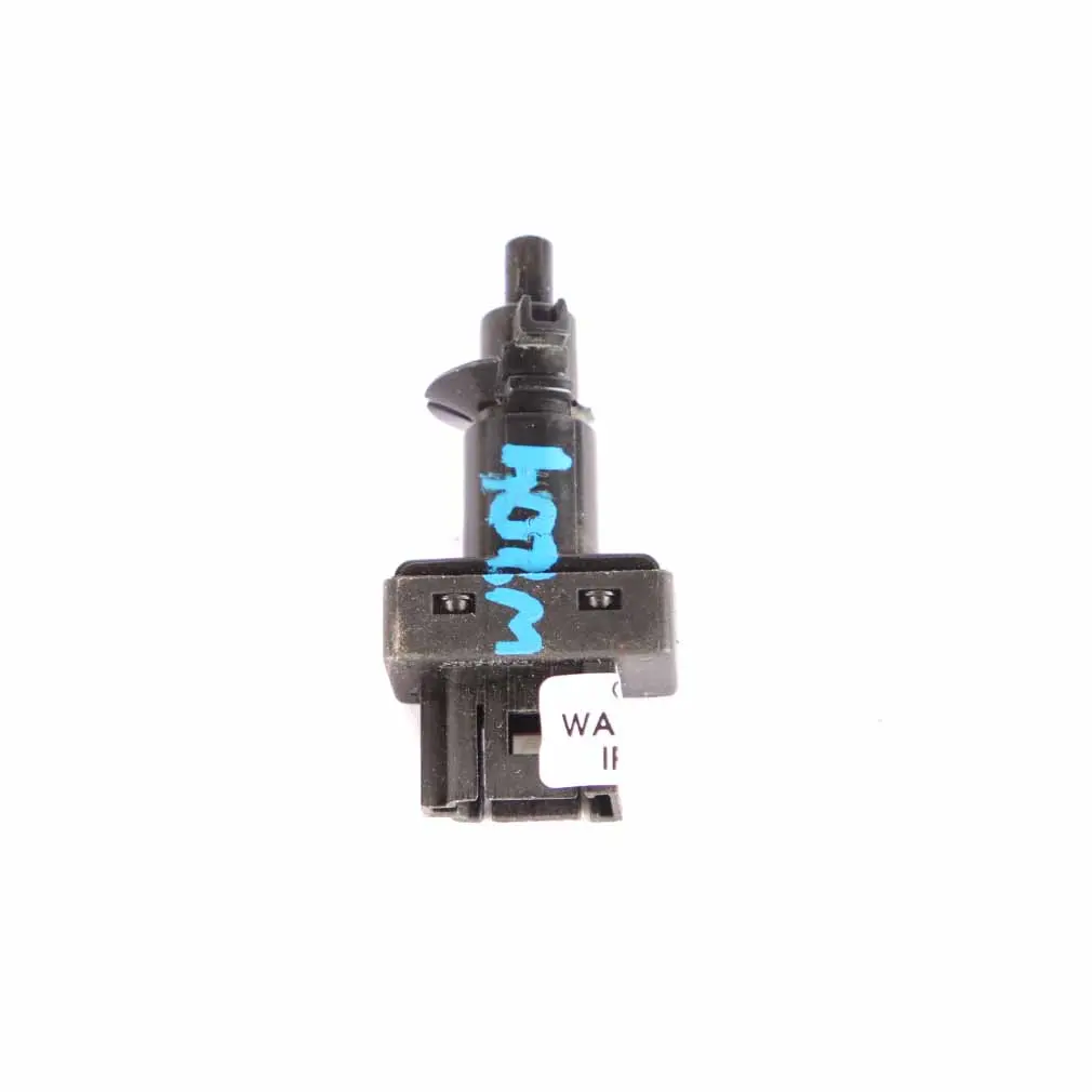Mercedes W169 W203 W204 W212 W245 Sensor Embrague Interruptor Pedal - SKU A0065451014 - Número de pieza A0065451014