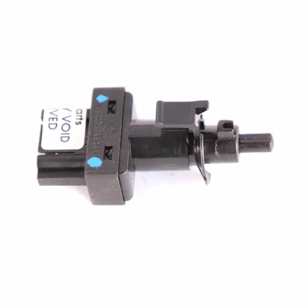 Mercedes W169 W203 W204 W212 W245 Sensor Embrague Interruptor Pedal - SKU A0065451014 - Número de pieza A0065451014