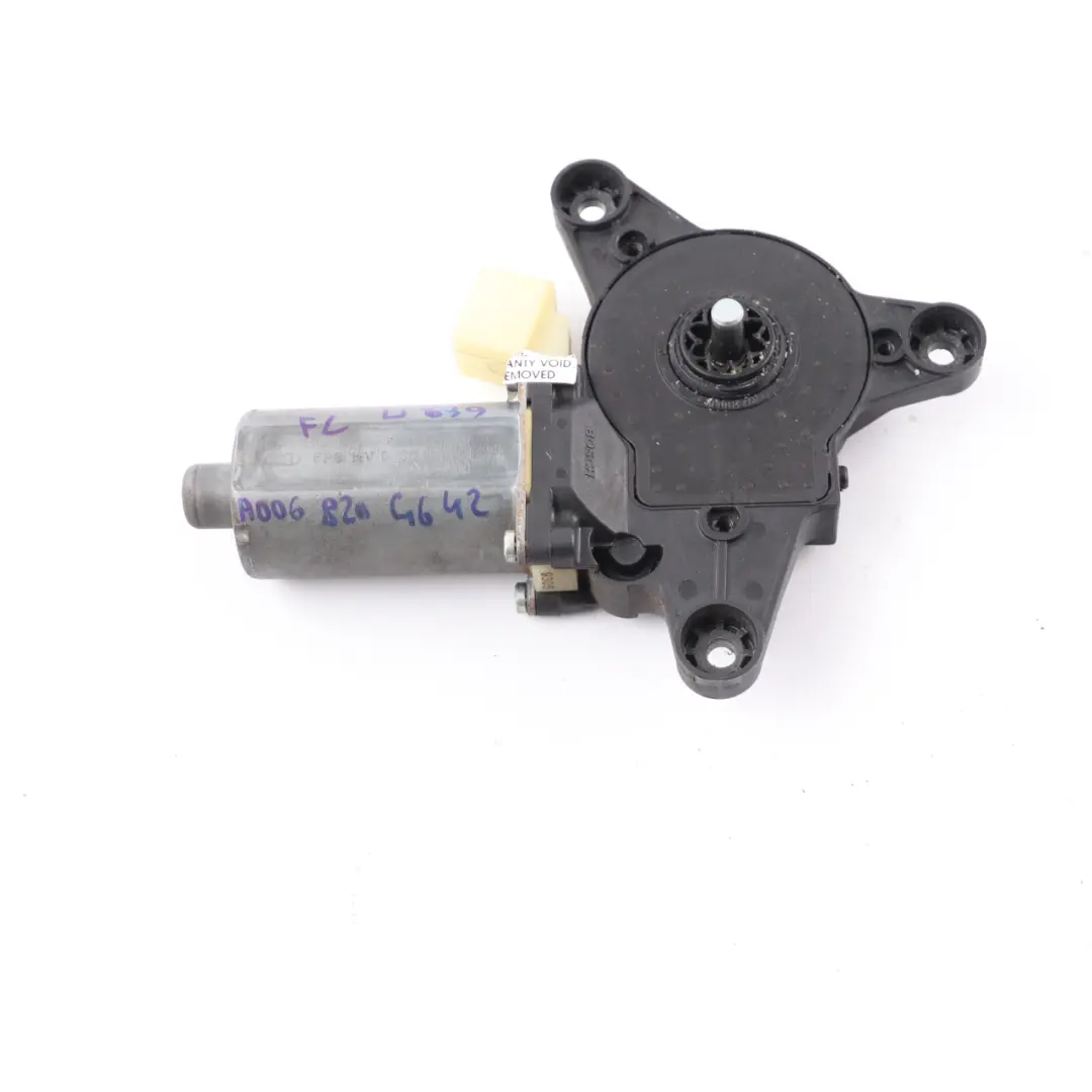 Fensterheber Motor vorne links Antrieb Aktuator für Mercedes Vito W639 mit Teilenummer A0068204642 Mercedes Vito W639 Fensterheber Motor vorne links Antrieb Aktuator - SKU A0068204642 - Teilenummer A0068204642