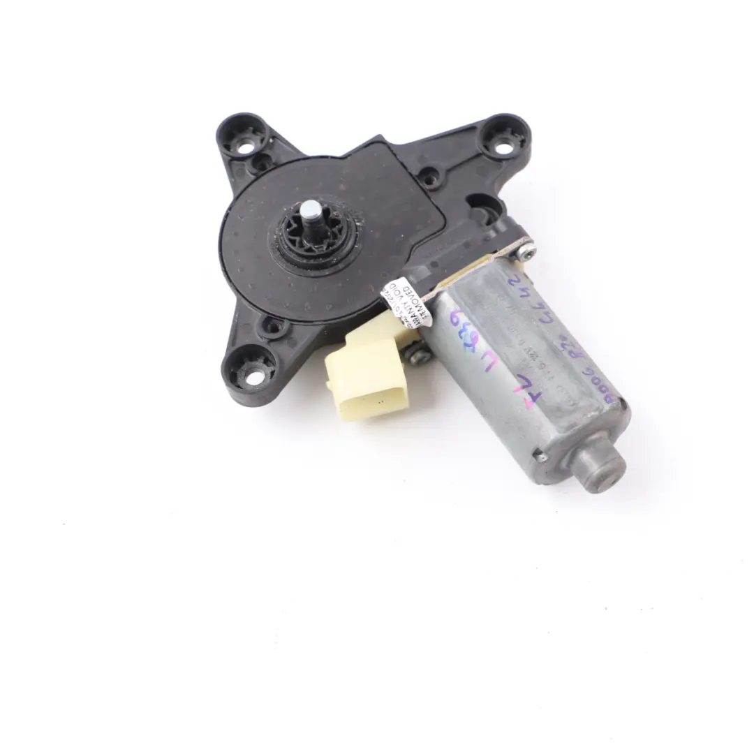 Mercedes Vito W639 Motor elevalunas delantero izquierdo Accionador - SKU A0068204642 - Número de pieza A0068204642