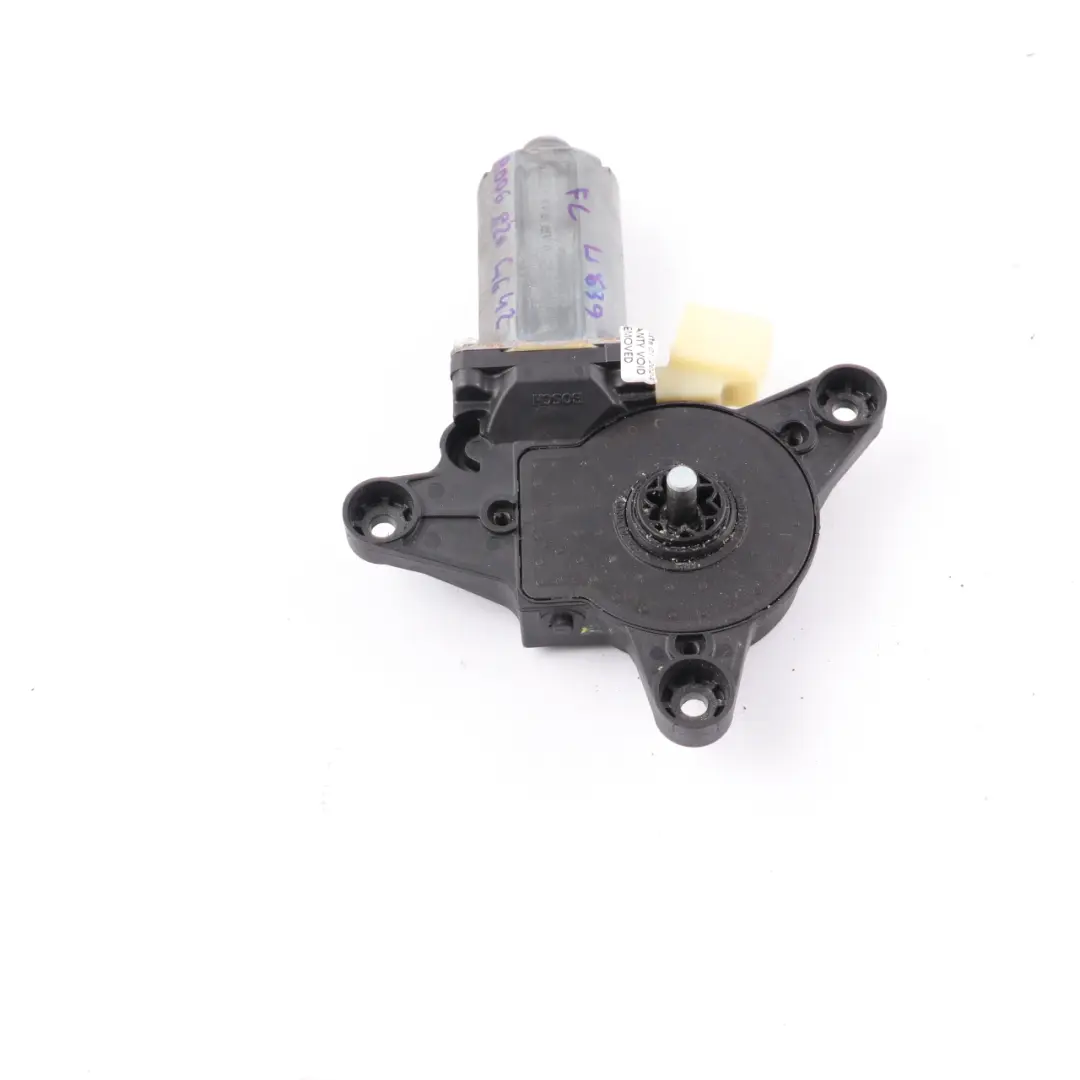 Window Lifter Motor Front Left N/S Drive Actuator to Mercedes Vito W639 with Part number A0068204642 Mercedes Vito W639 Window Lifter Motor Front Left N/S Drive Actuator - SKU A0068204642 - Part number A0068204642