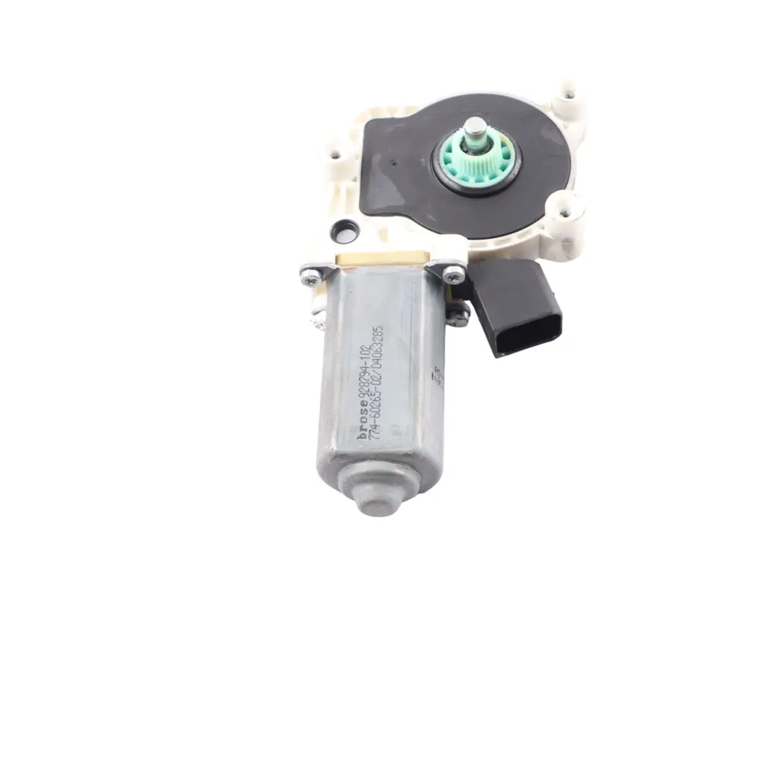 Mercedes Vito W639 Window Lifter Motor Front Right O/S Door Actuator - SKU A0068204742-1 - Part number A0068204742