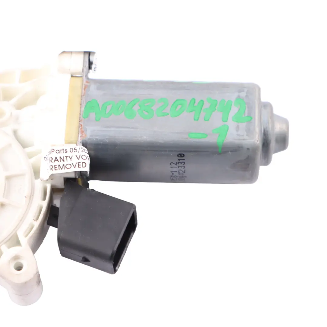 Mercedes Vito W639 Moteur lève-vitre actionneur porte avant droite - SKU A0068204742-1 - Numéro de pièce A0068204742
