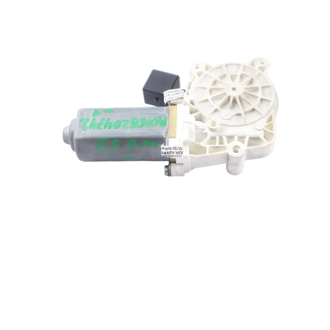 Mercedes Vito W639 Moteur lève-vitre actionneur porte avant droite - SKU A0068204742-1 - Numéro de pièce A0068204742