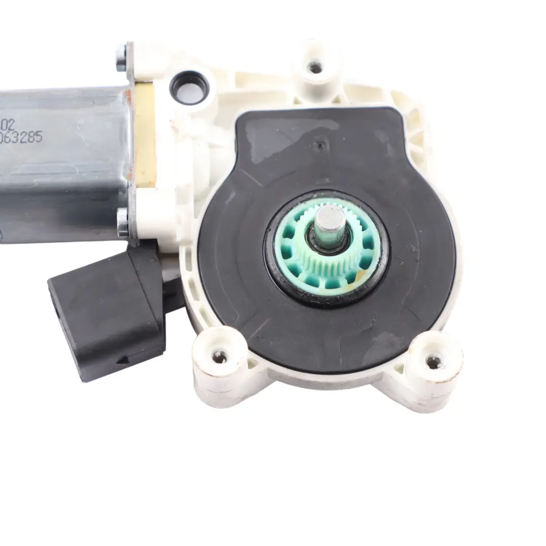 Mercedes Vito W639 Motor elevalunas delantero derecho puerta - SKU A0068204742-1 - Número de pieza A0068204742
