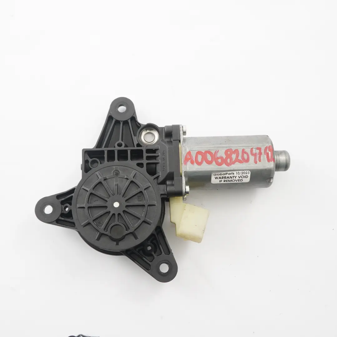  Moteur de lève-vitre Mercedes Vito W639 Porte avant droite - SKU A0068204742 - Numéro de pièce A0068204742