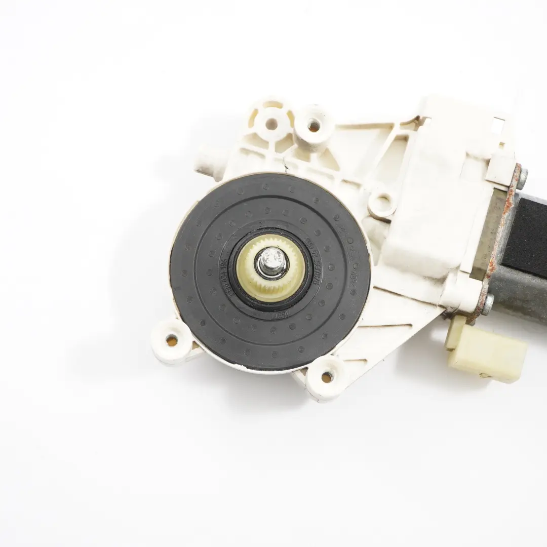 Window Lifter Motor Mercedes W906 Front Left N/S Door Lifter Unit to with Part number A0068205442 Window Lifter Motor Mercedes W906 Front Left N/S Door Lifter Unit - SKU A0068205442 - Part number A0068205442