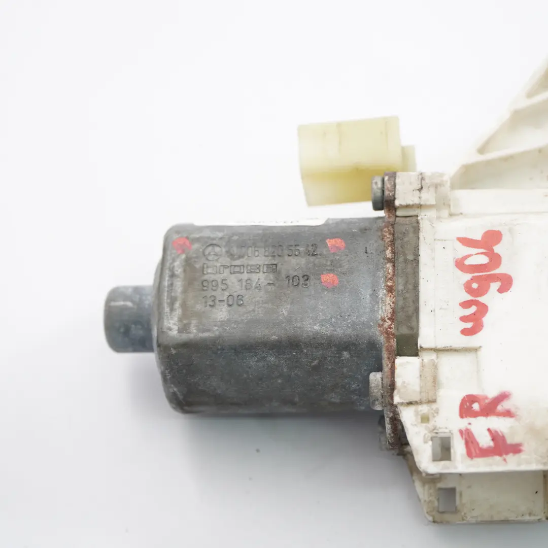 Window Lifter Motor Mercedes W906 Front Right O/S Door Lifter Unit to with Part number A0068205542 Window Lifter Motor Mercedes W906 Front Right O/S Door Lifter Unit - SKU A0068205542 - Part number A0068205542