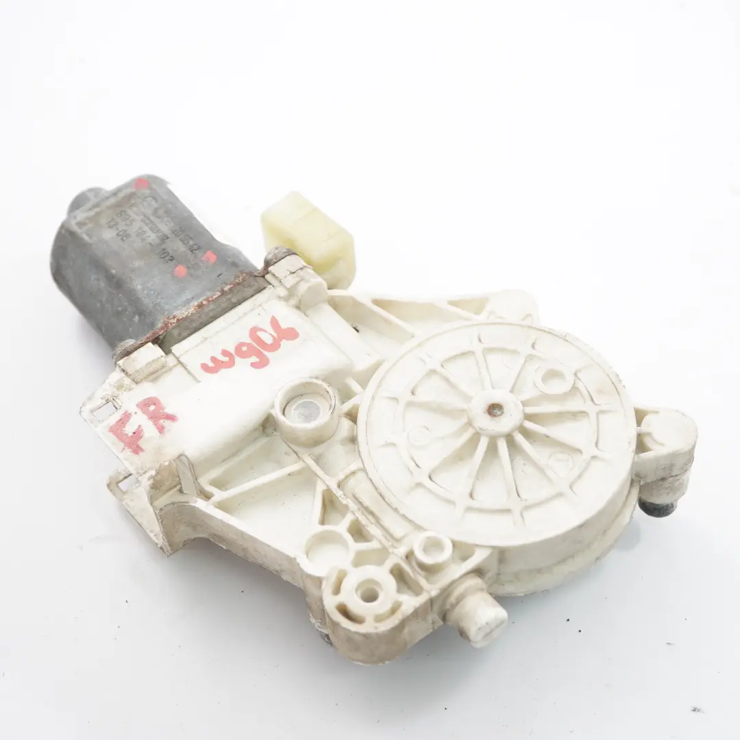 Window Lifter Motor Mercedes W906 Front Right O/S Door Lifter Unit to with Part number A0068205542 Window Lifter Motor Mercedes W906 Front Right O/S Door Lifter Unit - SKU A0068205542 - Part number A0068205542