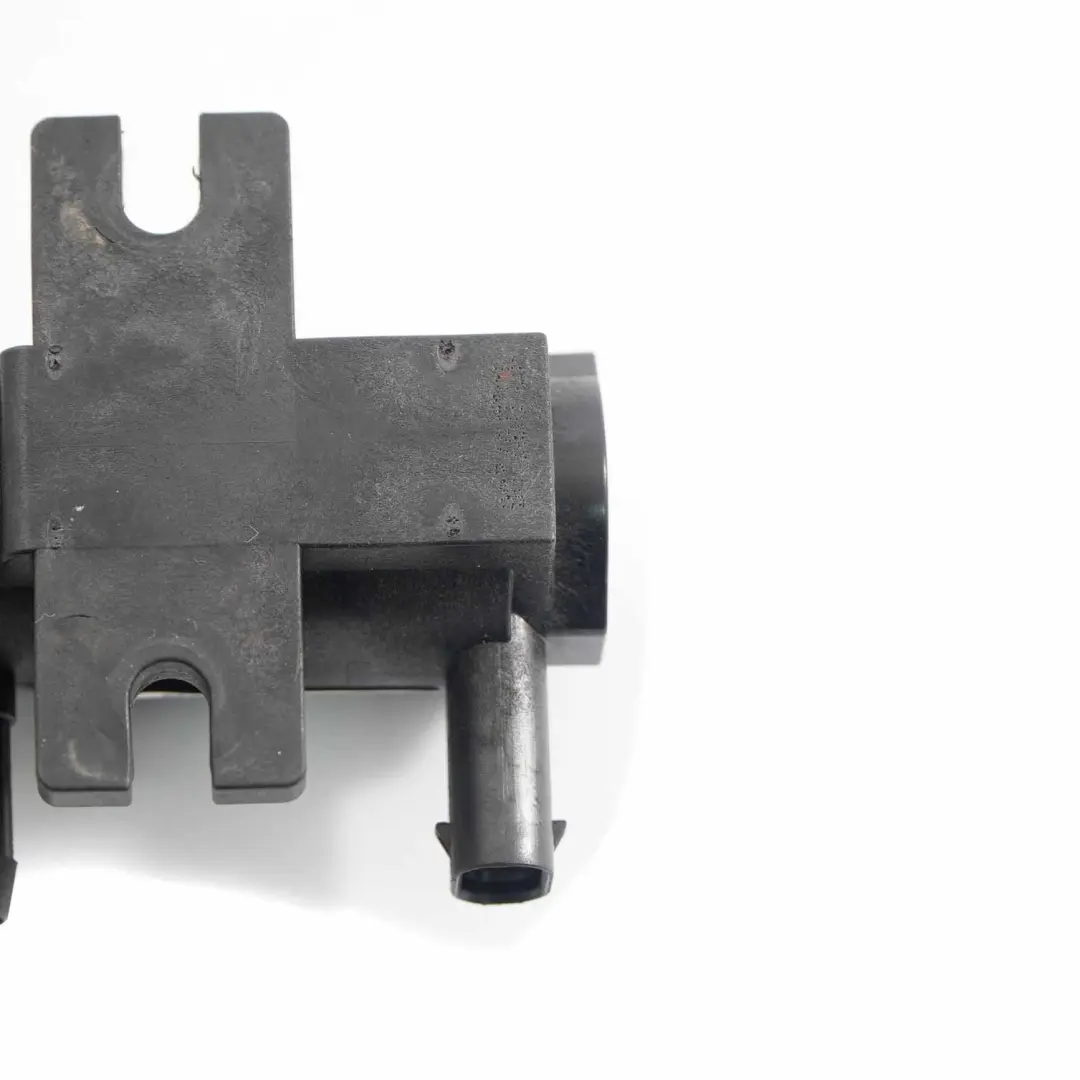  Vacuum Valve Mercedes W204 W212 Control Solenoid Intake Manifold - SKU A0071531428 - Part number A0071531428