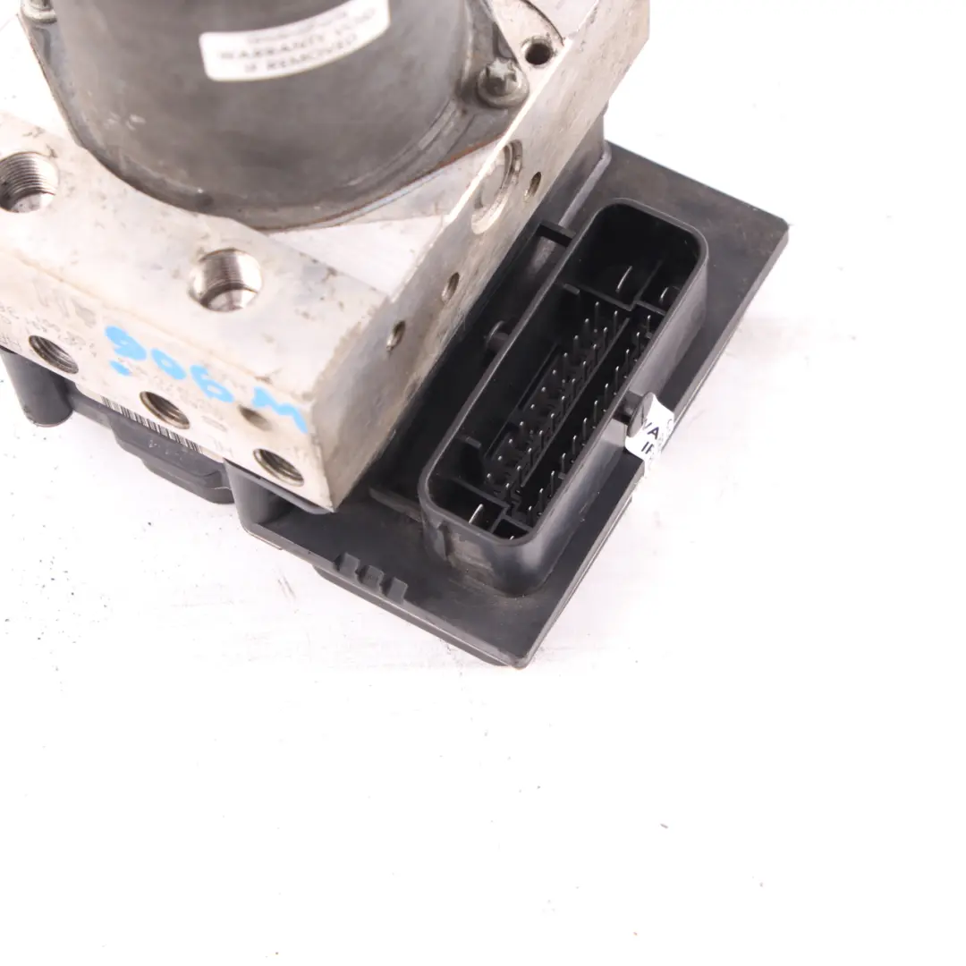 freno pompa idraulica unità di controllo modulo Diesel per Mercedes W906 con numero di parte A0074313812 Mercedes W906 freno pompa idraulica unità di controllo modulo Diesel - SKU A0074313812 - Numero di parte A0074313812