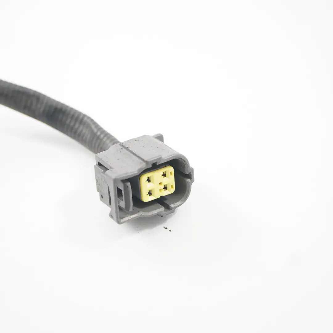 Lambda Oxygen Sensor Probe Exhaust Wiring to Mercedes W176 W246 with Part number A0075426318 Mercedes W176 W246 Lambda Oxygen Sensor Probe Exhaust Wiring - SKU A0075426318 - Part number A0075426318