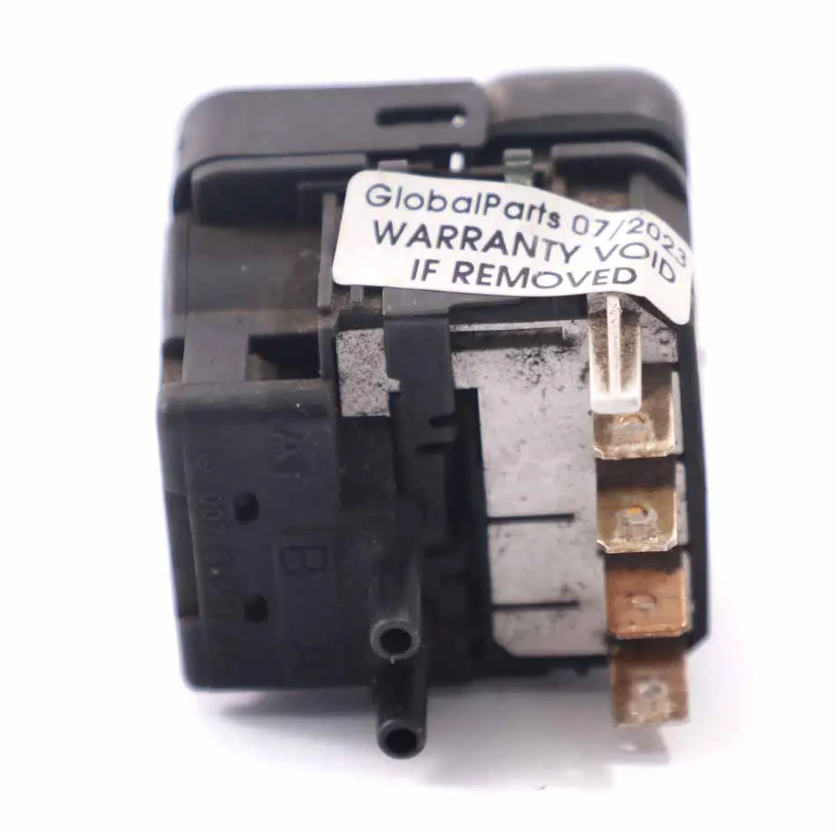 W901 Unidad interruptor ajuste altura los faros para Mercedes Sprinter con número de pieza A0075451624 Mercedes Sprinter W901 Unidad interruptor ajuste altura los faros - SKU A0075451624 - Número de pieza A0075451624