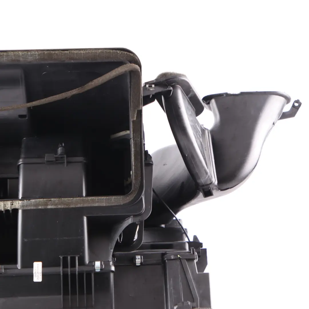 Heater Air Conditioning A/C Matrix Housing to Mercedes Vito W639 with Part number A0078301661 Mercedes Vito W639 Heater Air Conditioning A/C Matrix Housing - SKU A0078301661 - Part number A0078301661