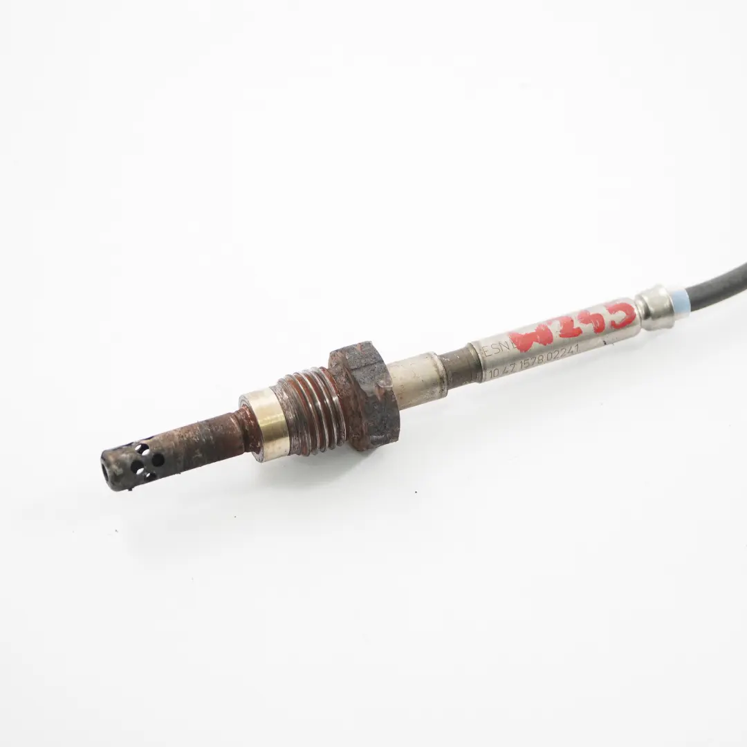 OM640 Capteur température gaz d'échappement pour Mercedes W169 W245 à propos du numéro de pièce A0081532828 Mercedes W169 W245 OM640 Capteur température gaz d'échappement - SKU A0081532828 - Numéro de pièce A0081532828