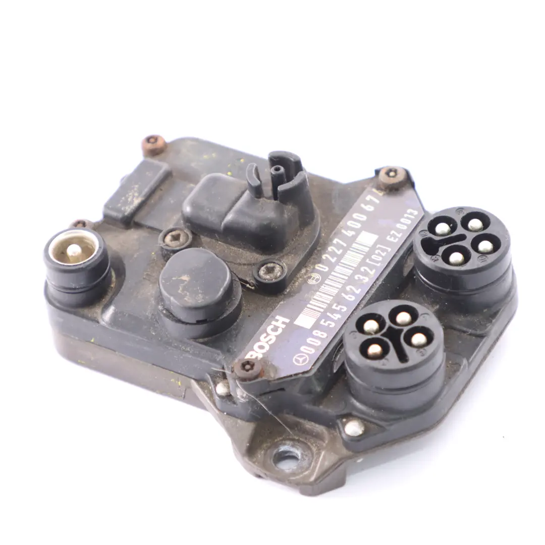 E280 M103.940 Modulo controllo accensione motore Bosch per Mercedes W124 con numero di parte A0085456232 Mercedes W124 E280 M103.940 Modulo controllo accensione motore Bosch - SKU A0085456232 - Numero di parte A0085456232