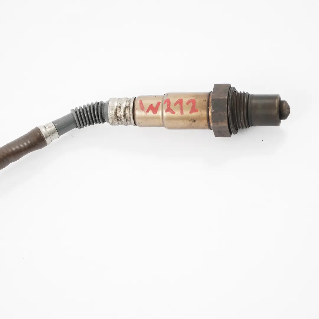 Sonda lambda anteriore del convertitore catalitico per Mercedes W211 W204 S204 con numero di parte A0075425118 Mercedes W211 W204 S204 Sonda lambda anteriore del convertitore catalitico - SKU A0075425118 - Numero di parte A0075425118