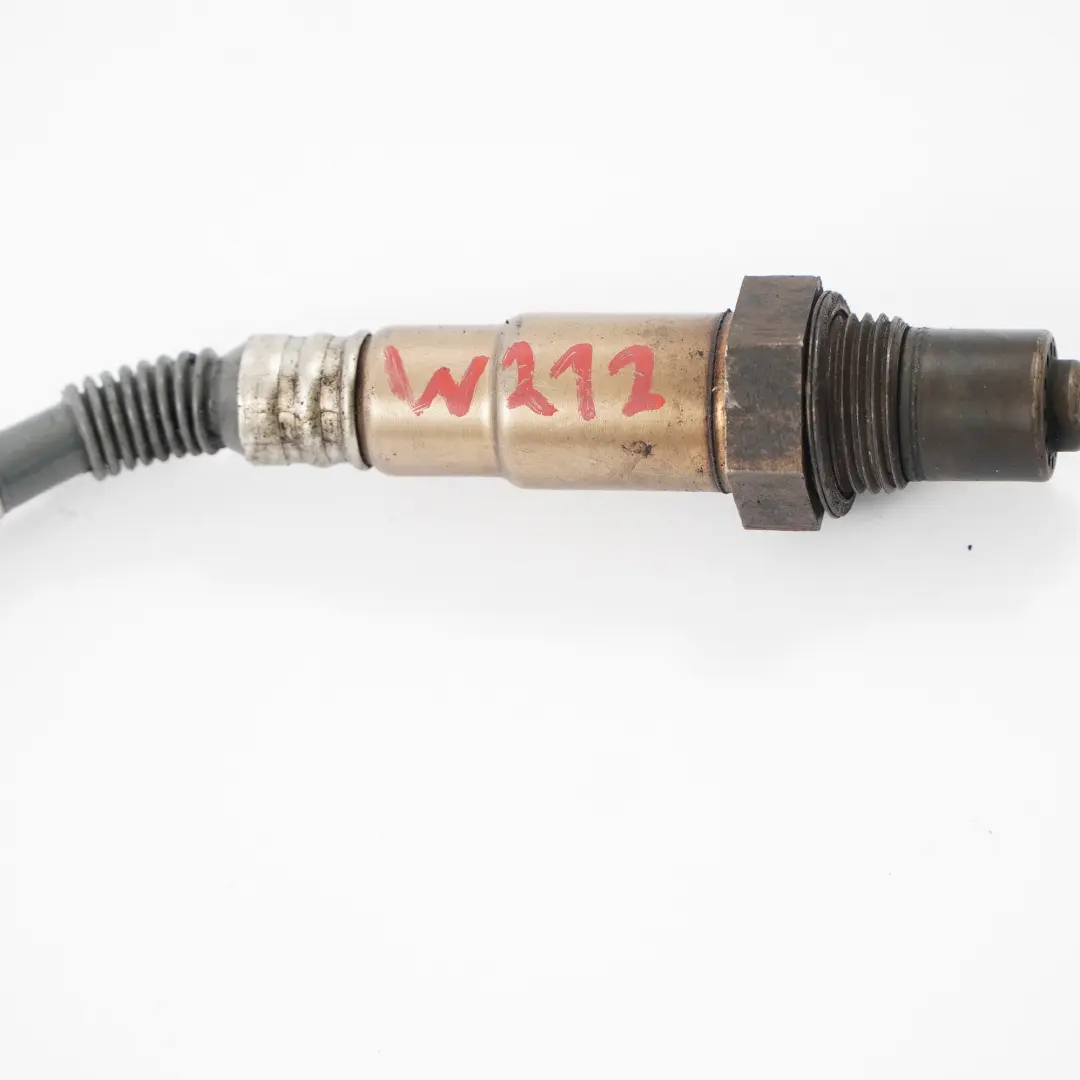 Sonda lambda anteriore del convertitore catalitico per Mercedes W211 W204 S204 con numero di parte A0075425118 Mercedes W211 W204 S204 Sonda lambda anteriore del convertitore catalitico - SKU A0075425118 - Numero di parte A0075425118