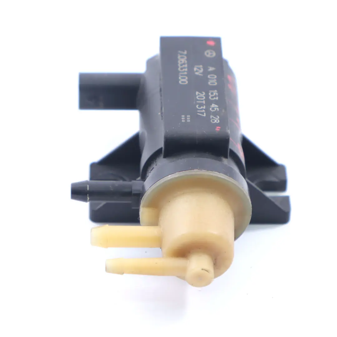 Unterdruckwandler Magnetventil für Mercedes W205 W213 W447 Turbo mit Teilenummer A0101534528 Mercedes W205 W213 W447 Turbo Unterdruckwandler Magnetventil - SKU A0101534528 - Teilenummer A0101534528